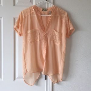 Gimmicks by BKE Sheer & lace top